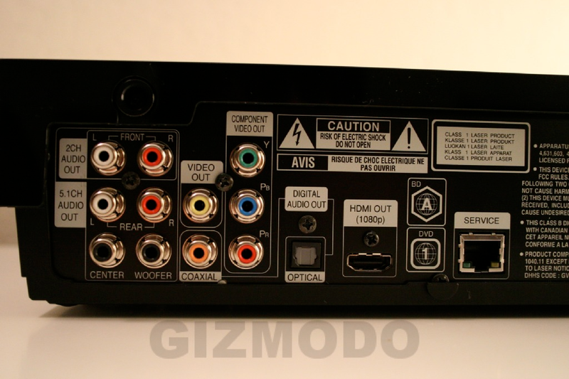 Illustration for article titled First Review: LG BH100 Hybrid Blu-Ray/HD-DVD Player (Verdict: Format War Still Blazing)